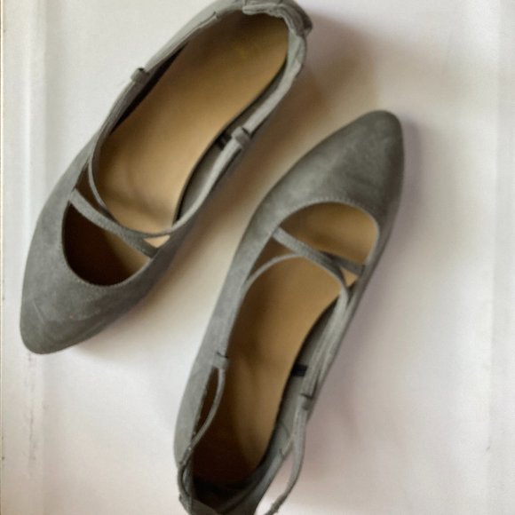 GAP faux suede flats - Picture 2 of 11